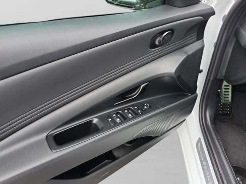 New 2026 Hyundai Elantra Sport FWD image 15