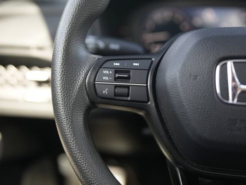 Used 2023 Honda Accord EX image 21