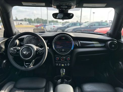 Used 2021 MINI Cooper SE w/ 8.8" Touchscreen Nav Package image 13