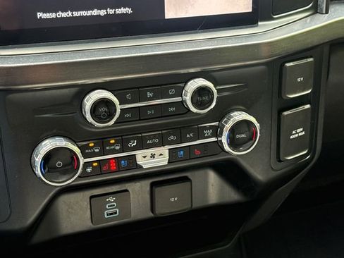Used 2024 Ford F250 Lariat w/ Sport Appearance Package AWD/4WD image 26