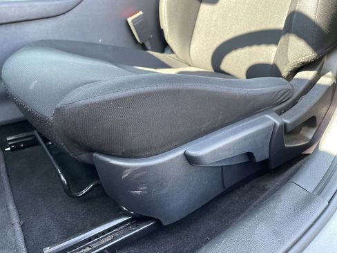 Used 2024 Nissan Sentra S FWD image 19