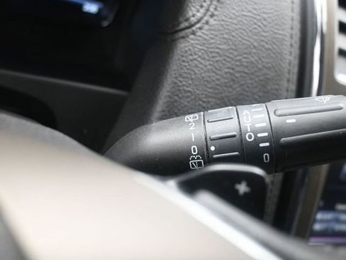 Used 2015 Lincoln MKX AWD w/ Equipment Group 101A image 14