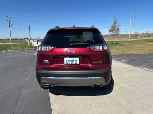 Used 2019 Jeep Cherokee Limited AWD/4WD image 4