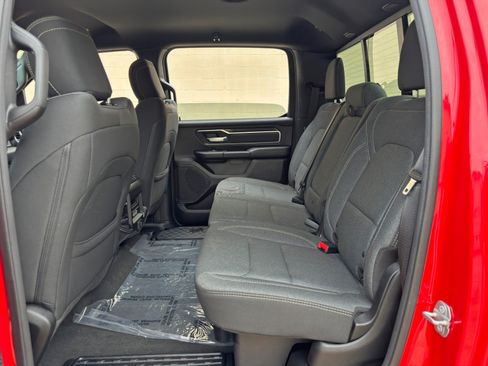 Used 2020 RAM 1500 Big Horn AWD/4WD image 39