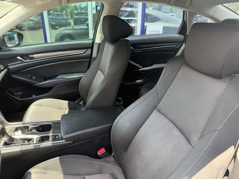 Used 2020 Honda Accord LX image 10