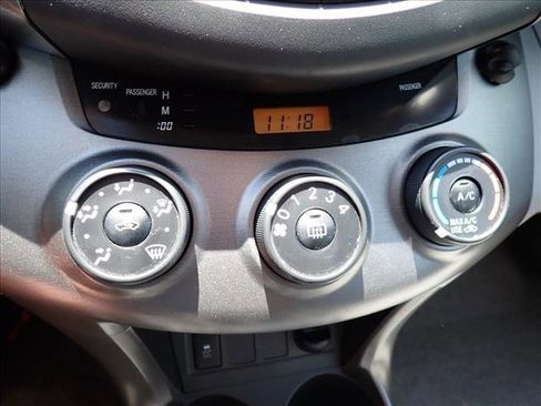 Used 2011 Toyota RAV4 4WD w/ Base L4 Extra Value Pkg image 19