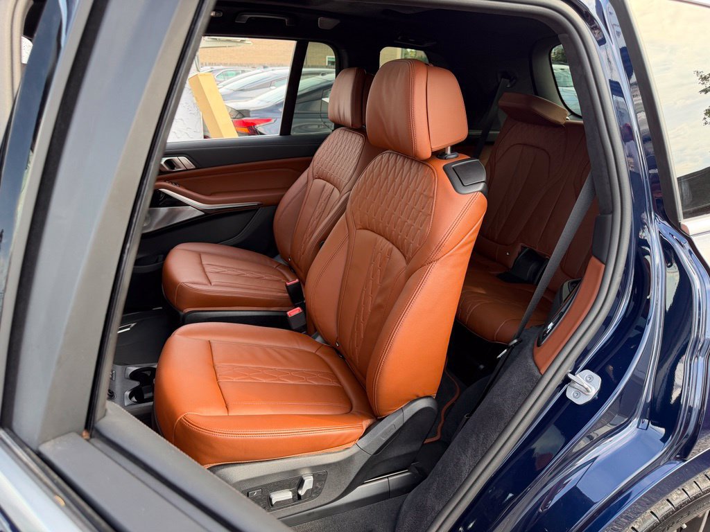 Used 2026 BMW ALPINA XB7 AWD/4WD image 42