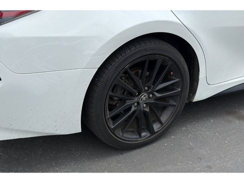 Used 2021 Toyota Camry XSE FWD image 4