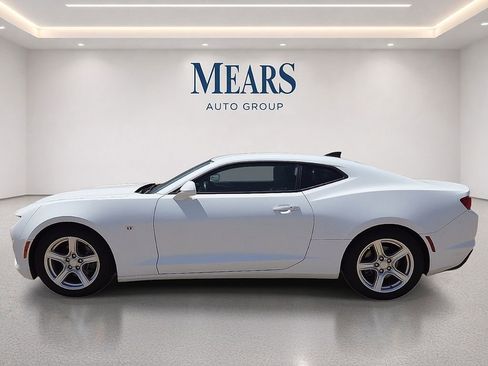 Used 2023 Chevrolet Camaro LT RWD image 2