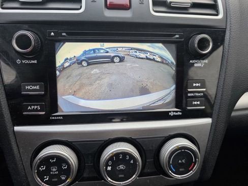 Used 2015 Subaru Crosstrek 2.0i Premium image 20