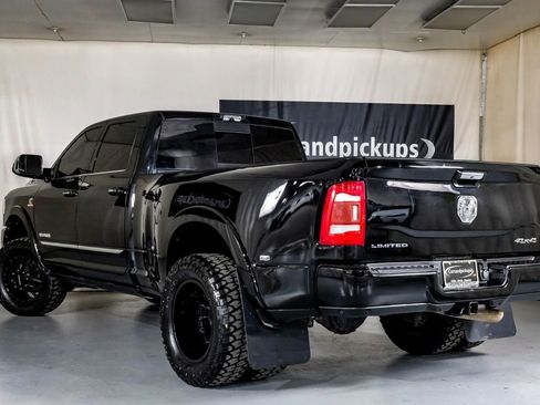 Used 2022 RAM 3500 Limited image 10
