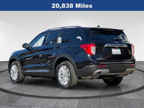 Certified 2023 Ford Explorer Limited w/ Hybrid Equipment Group 310A image 8