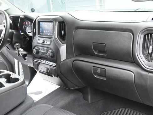 Used 2020 Chevrolet Silverado 1500 Custom w/ Custom Value Package AWD/4WD image 29
