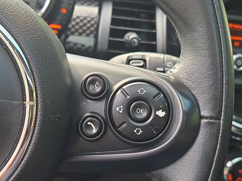 Used 2015 MINI Cooper S FWD image 19