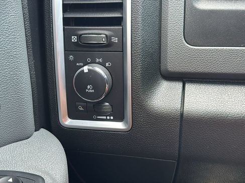 Used 2016 RAM 1500 Big Horn AWD/4WD image 24