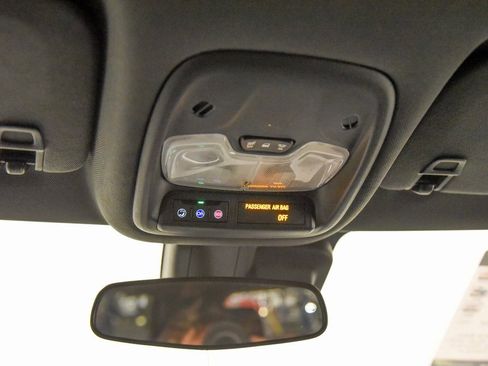 Used 2022 Chevrolet TrailBlazer ACTIV image 24