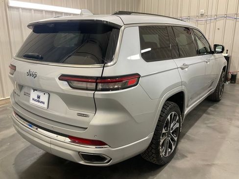 Used 2021 Jeep Grand Cherokee L Overland w/ Luxury Tech Group IV AWD/4WD image 27