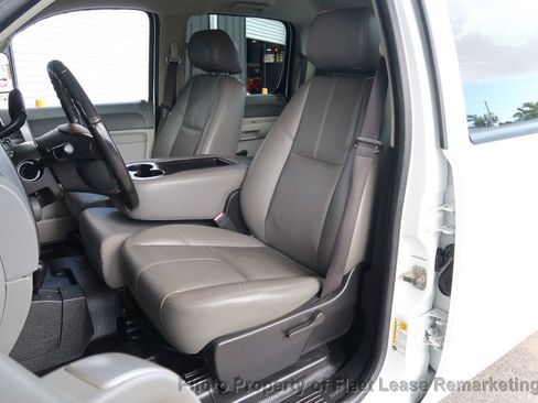Used 2014 GMC Sierra 2500 W/T AWD/4WD image 11