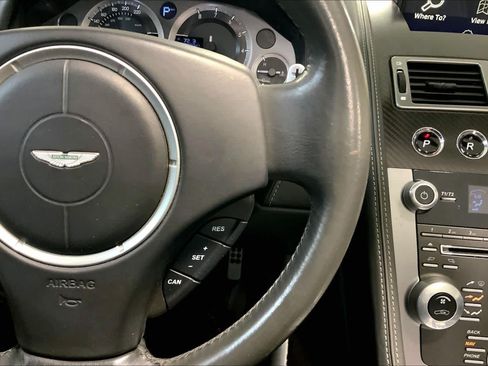 Used 2013 Aston Martin DB9 Volante RWD image 24
