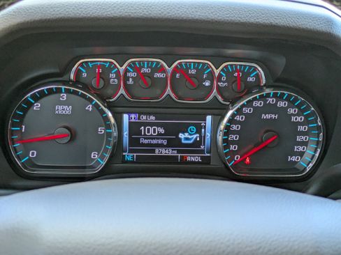 Used 2020 GMC Yukon SLT w/ Premium Edition image 25