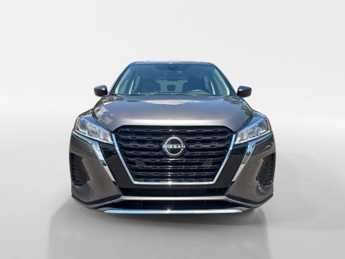 Used 2024 Nissan Kicks S FWD image 9