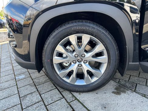 New 2026 Toyota Grand Highlander AWD image 18