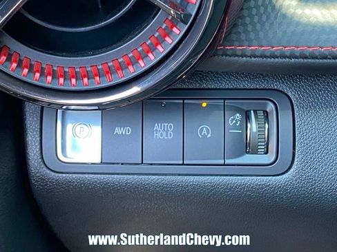 Used 2025 Chevrolet Equinox RS w/ Safety and Technology Package AWD/4WD image 25