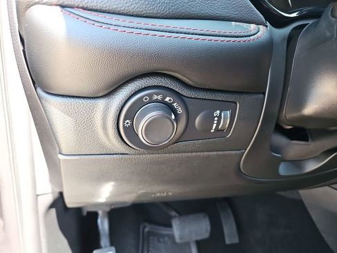 Used 2025 Dodge Durango R/T image 18