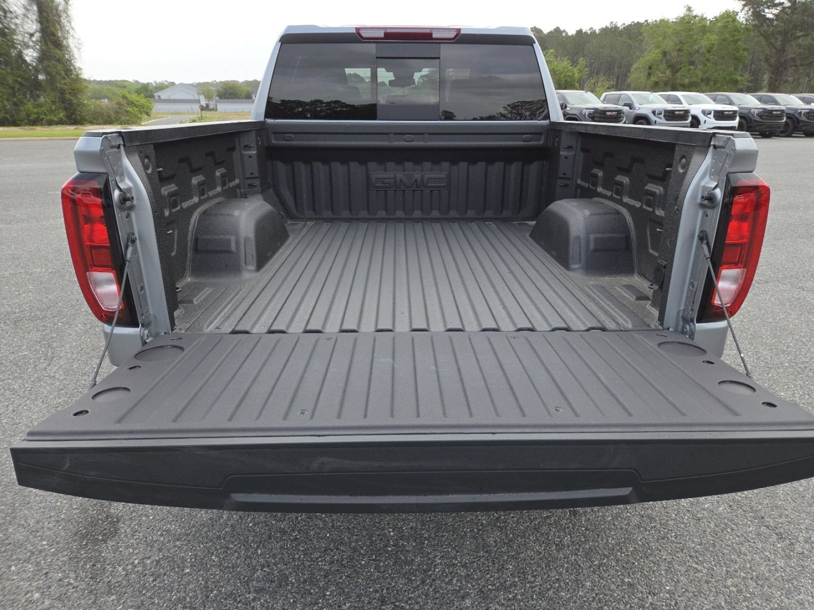New 2026 GMC Sierra 1500 Elevation w/ Preferred Package RWD image 19