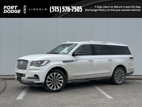 Used 2023 Lincoln Navigator L Reserve image 1