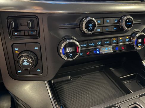 Used 2021 Ford F150 Lariat w/ Equipment Group 502A High AWD/4WD image 13