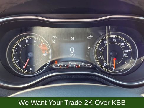 Used 2022 Jeep Cherokee Limited AWD/4WD image 19