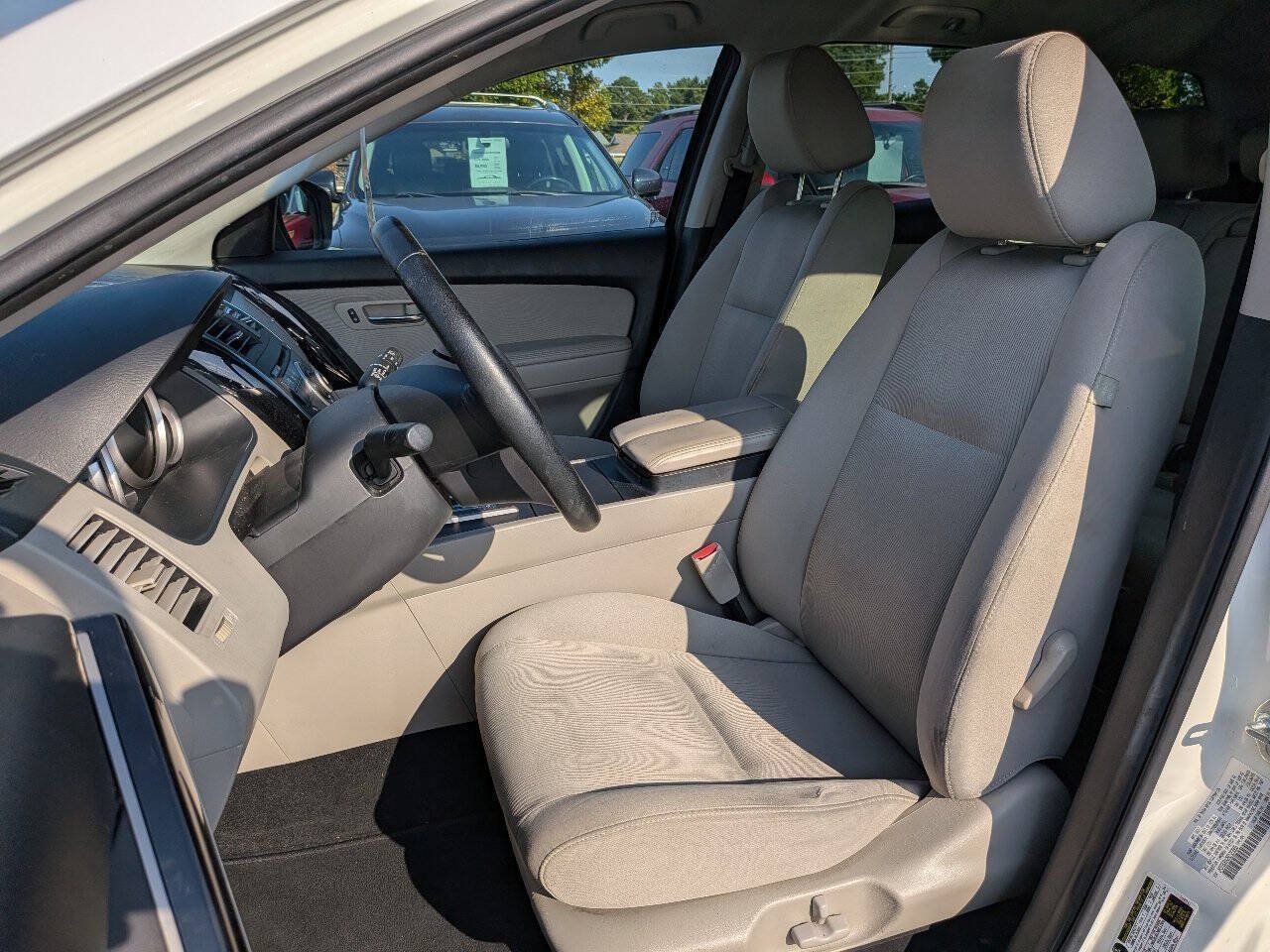 Used 2011 MAZDA CX-9 Sport FWD image 27