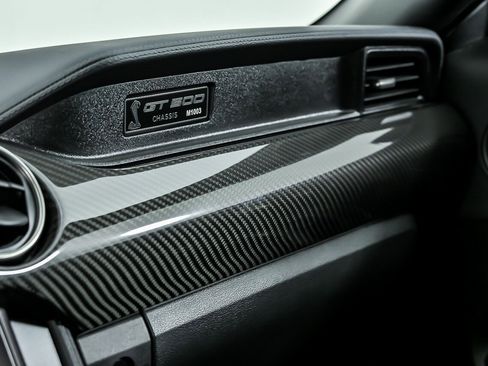 Used 2021 Ford Mustang Shelby GT500 w/ Carbon Fiber Track Pack RWD image 33