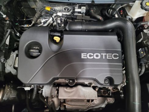 Used 2022 Chevrolet Equinox LT w/ LPO, Floor Liner Package image 30