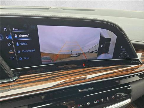 Used 2024 Cadillac Escalade ESV Luxury RWD image 14