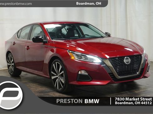 Used 2022 Nissan Altima 2.5 SR image 1