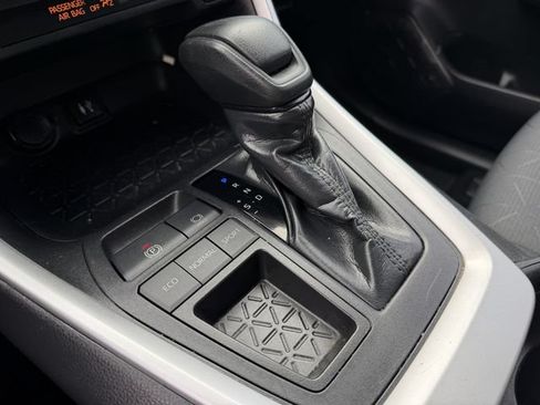 Certified 2019 Toyota RAV4 XLE FWD image 18