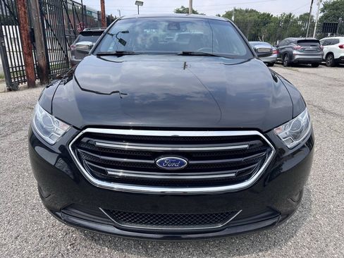 Used 2019 Ford Taurus Limited w/ Driver Assist Package FWD image 2