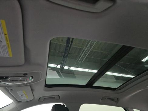 Used 2021 Audi e-tron Premium Plus w/ Premium Plus Package image 9