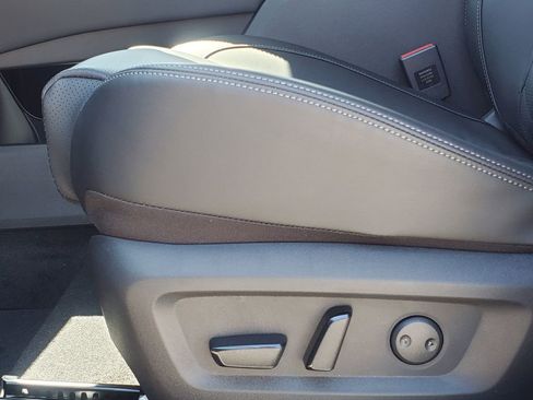 New 2026 Nissan Rogue Platinum AWD/4WD image 11