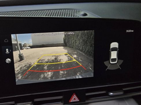 Used 2023 Hyundai Elantra Limited FWD image 24