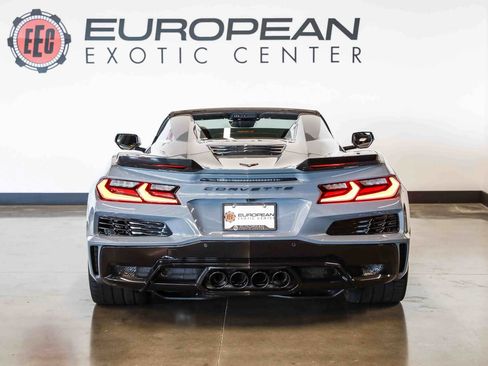 Used 2024 Chevrolet Corvette Z06 w/ Battery Protection Package RWD image 10