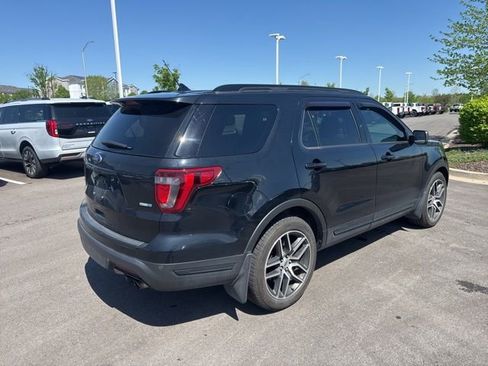 Used 2018 Ford Explorer Sport w/ Equipment Group 401A image 7