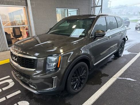 Used 2022 Kia Telluride SX w/ SX Prestige Package AWD/4WD image 3