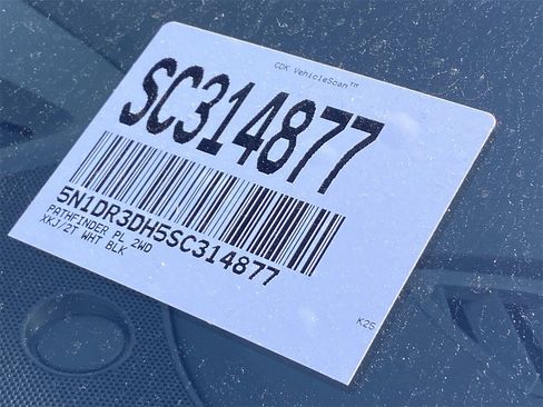 New 2025 Nissan Pathfinder Platinum image 36