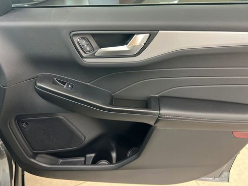 New 2026 Ford Escape SE w/ PHEV Premium Package image 39