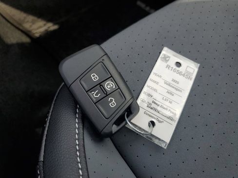 New 2025 Volkswagen Jetta SE image 27