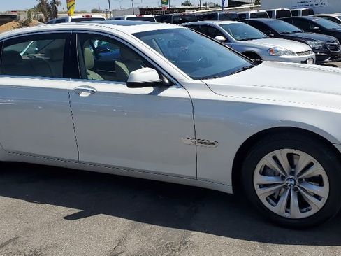 Used 2012 BMW 740Li image 7