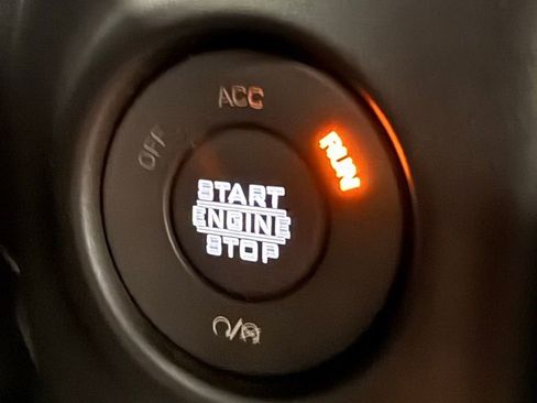 Used 2021 Jeep Wrangler Sport image 26